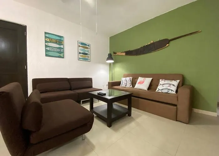 Apartment Charming 2br Downtown. Caribbean Allure